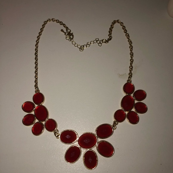 3/$20 red statement necklace - Picture 1 of 1